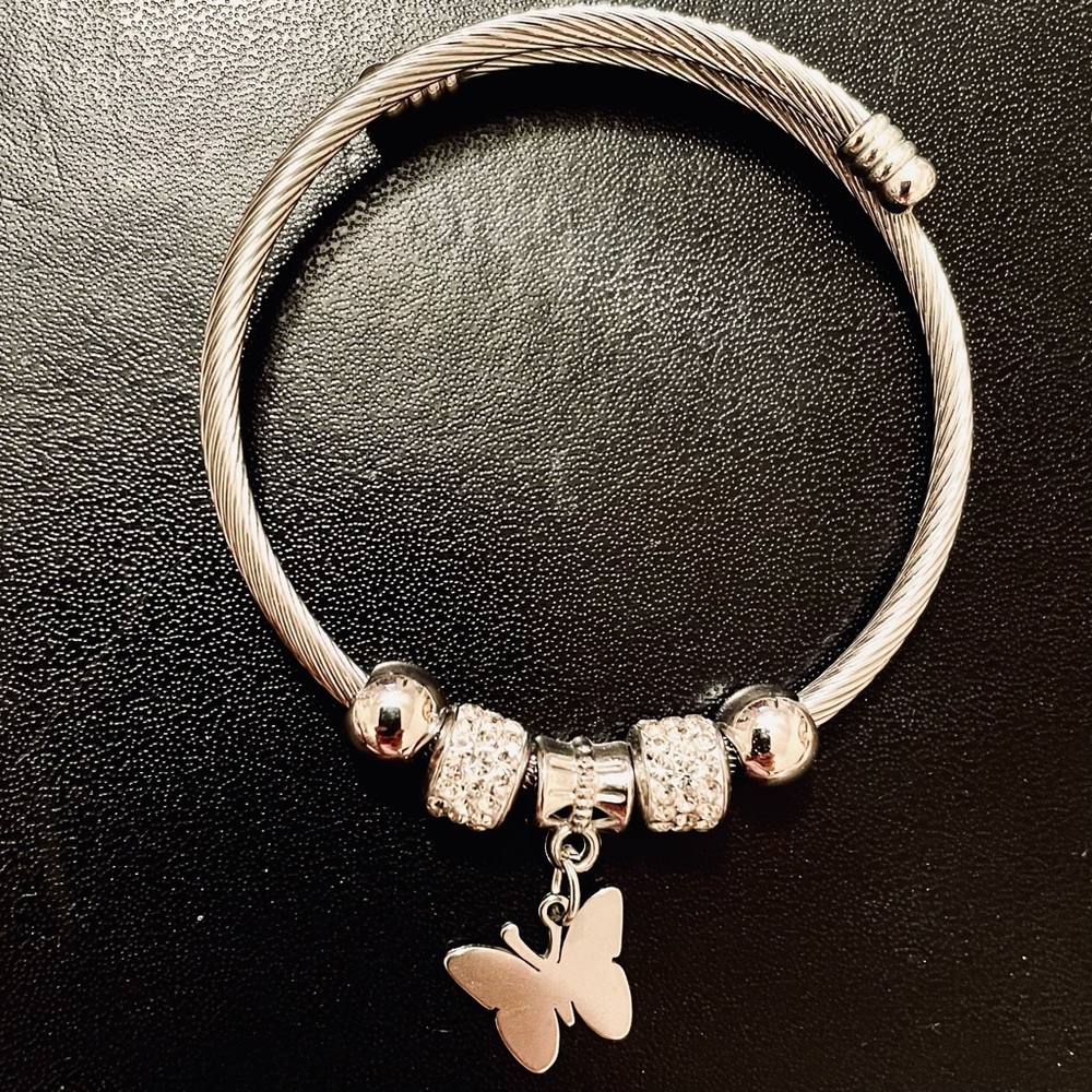 Hypoallergenic Stainless Steel Butterfly Charm Bracelet 7”-8” adjustable NEW